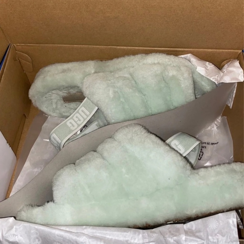 Ugg fluff yeah slide